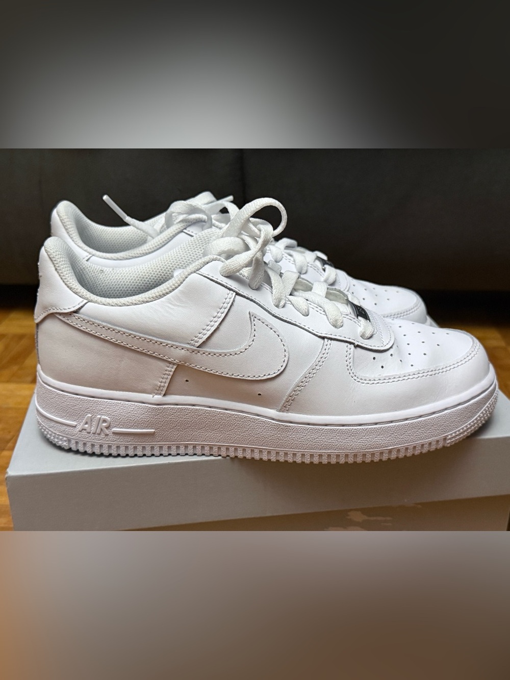 Nike Kids White Leather Low-Top Sneakers